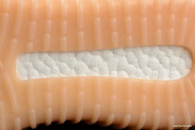 Yeezy Brown 750 Boost BY2456 adidas Light 0704